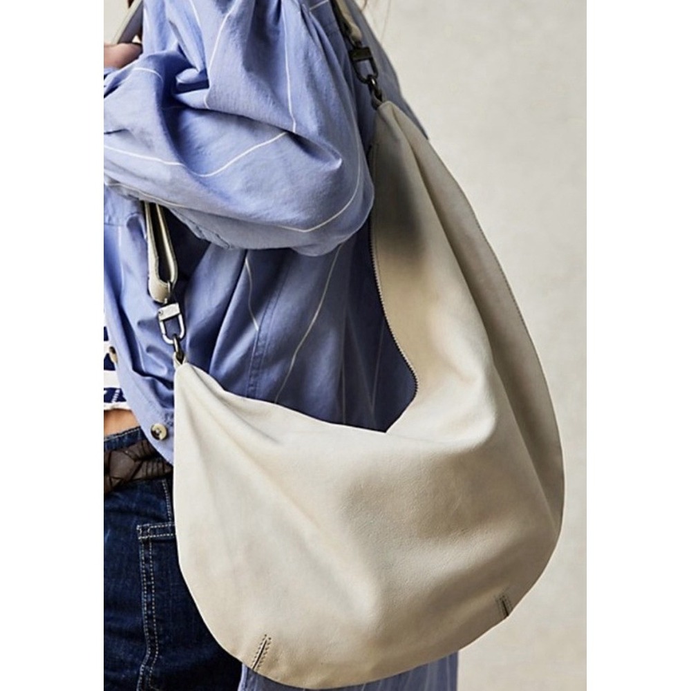 Free People Slouchy Hobo Bag in Light Taupe